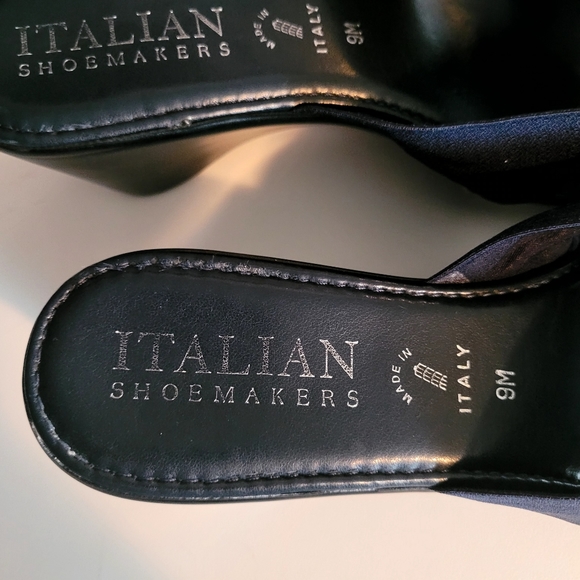 Italian Shoemakers Slide-On Sandals - Picture 6 of 9